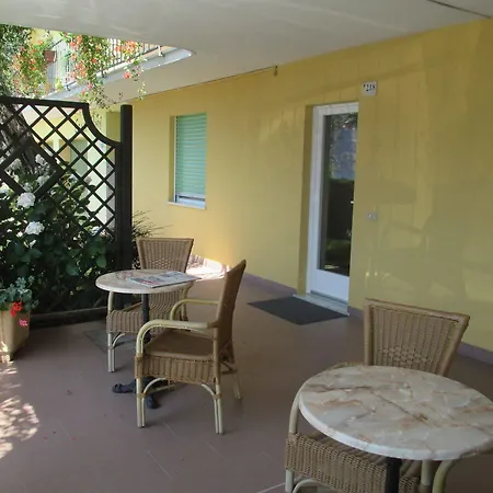 Hotel Casa Popi Malcesine Exterior foto